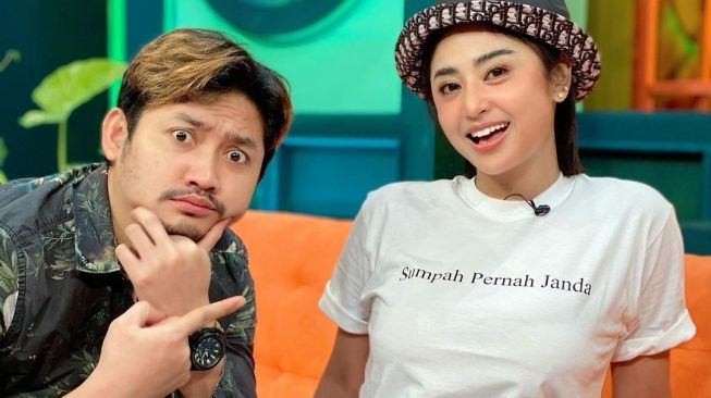 Dewi Perssik dan Angga Wijaya [Instagram]