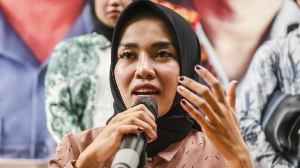 Diduga Catut Nama Raffi Ahmad buat Endorse Rp 500 Juta, Medina Zein Sakit