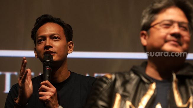 Pemain film Satria Dewa: Gatotkaca, Fedi Nuril memberikan konferensi pers film terbarunya di Epicentrum XXI, Jakarta, Senin (6/6/2022). [Sheralot.com/Angga Budhiyanto]