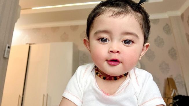Potret Terbaru Baby Guzelim (Instagram/@alisyakieb)