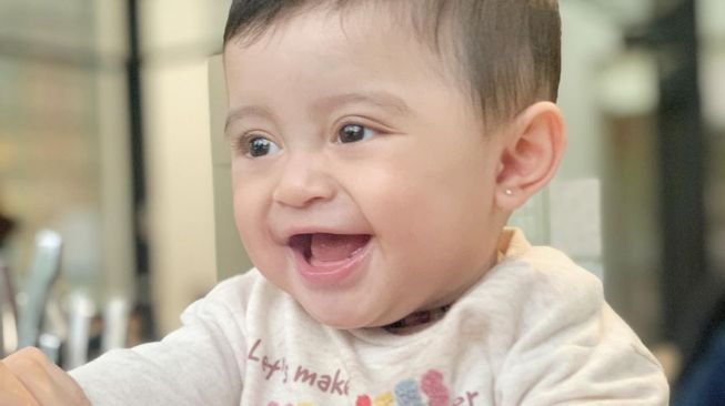 Potret Terbaru Baby Guzelim (Instagram/@alisyakieb)