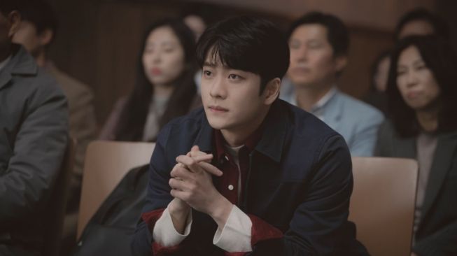 Potret Kang Tae Oh di Extraordinary Attorney Woo (Soompi)
