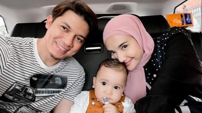 Irwansyah, Zaskia Sungkar dan Ukkasya Muhammad Syahki [Instagram/@irwansyah_15]