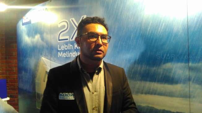 Surya Saputra saat ditemui di acara peluncuran produk waterproof Dulux Aquashield di Jakarta, Selasa (28/2/2017). (Sheralot.com/Dinda Rachmawati)