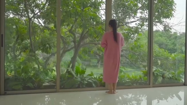  Rumah Dewi Perssik yang Harganya Rp30 Miliar (YouTube DEWI PERSSIK)
