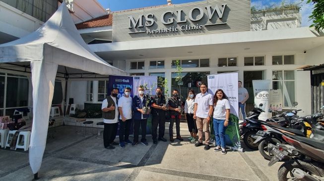 MS GLOW sebagai salah satu brand kecantikan lokal di Indonesia mengadakan kampanye 1000 Tanaman Sejuta Kebaikan.
